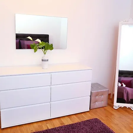 Royal Deluxe Apartment Split Room photo